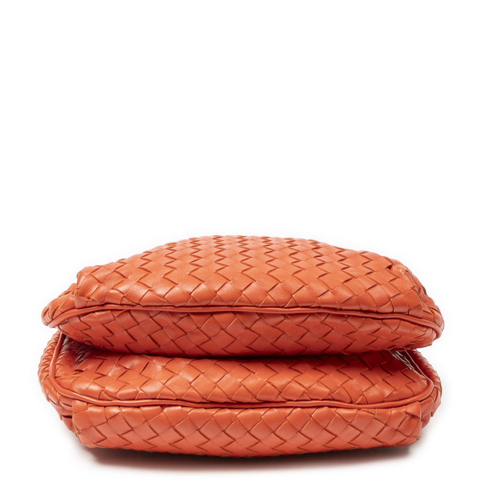 Bottega Veneta Drawstring Crossbody - Picture 6 of 10